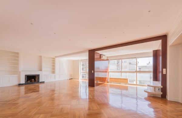 Chalet de 4 dormitorios con parking en El Viso, Chamartín