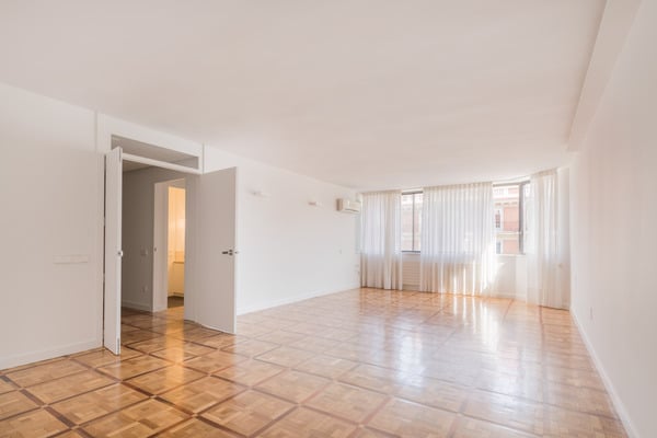 Luminous sixth floor in the Salamanca neighbourhood