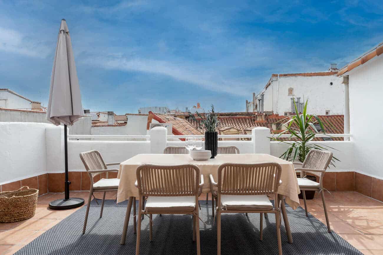 3-bed apartment with terrace in Malasana, Centro